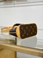 L X V Bag - Image 8
