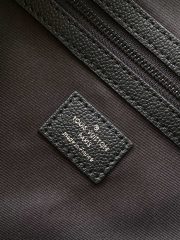 L X V Travelling bag M28403 45X27X20CM - Image 9