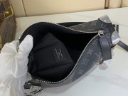 L X V Shoulder bag 28x7x15cm - Image 3