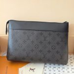 L X V Pochette Voyage Souple Clutch bag M26741 Size：27x21x3cm