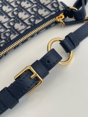 DR Underarm bag 26x7x12cm - Image 4