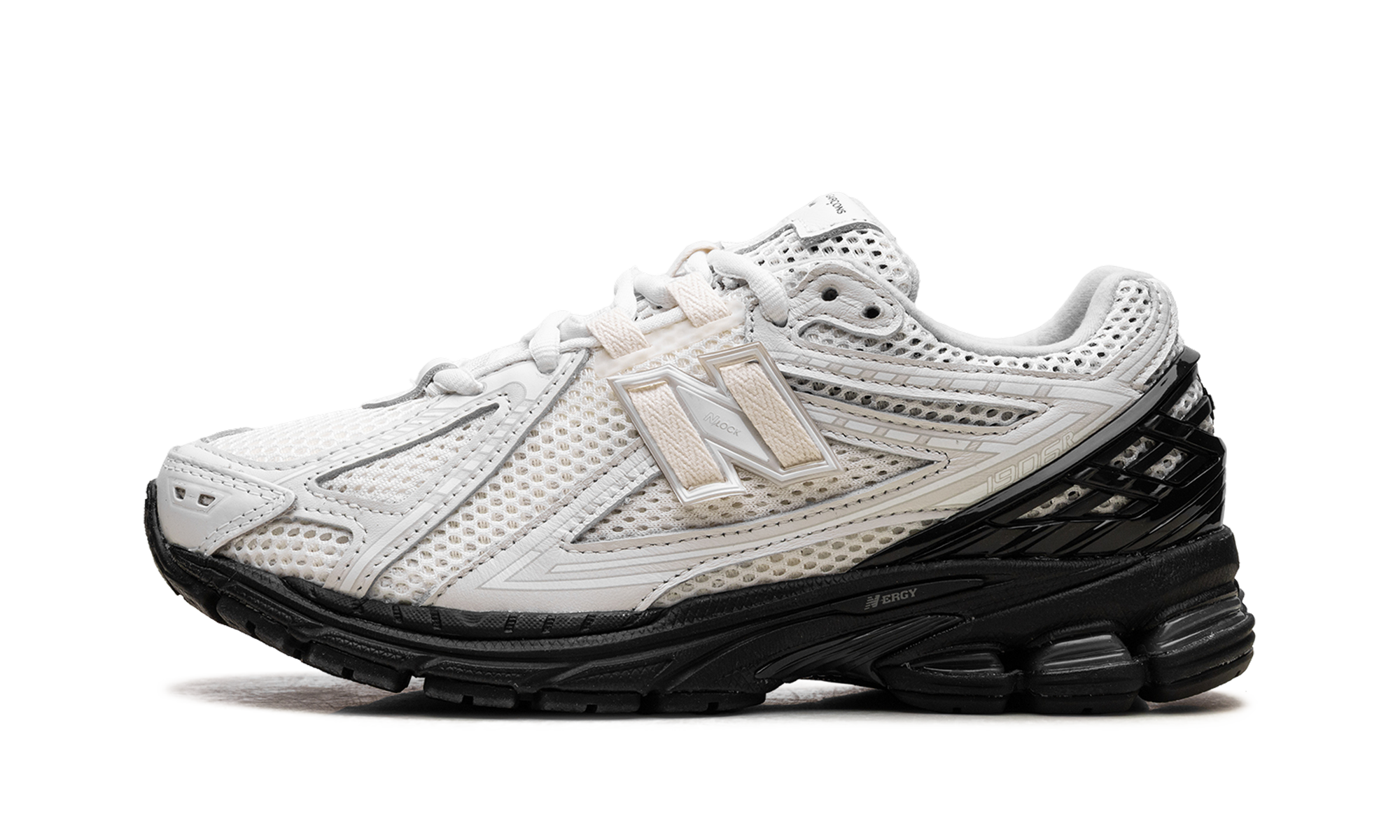 4iary66y0tnddelfdit6s0vdu8t6 1906R "Comme des Garcons Homme - White" M1906RCO - Image 1