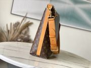 L X V Shoulder bag 35x12x38cm - Image 2