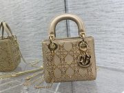 DR Handbag 17x15x7cm - Image 2