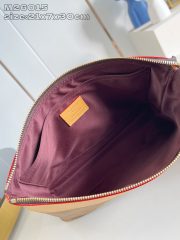 L X V Pochette Voyage Souple  Clutch bag M26015 Size：21x7.5x30cm - Image 8