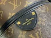 L X V Bucket Bags - Image 8