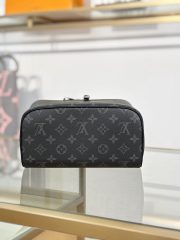 L X V TOILETRY BAG M11508 24x13x13cm - Image 9
