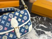 L X V Shoulder bag Size：28cm（Multiple colors） - Image 4