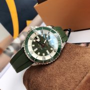 BRT Super Ocean 44mm Green Rubber Bracelet - Image 7