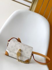 L X V STEAMER Bag M14923 18x11x6.5cm