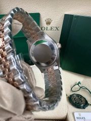 Rolxx 28mm Women’s Watch Replica - Image 4