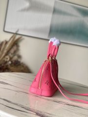 L X V Handbag 23.5x17.5x11.5cm - Image 18