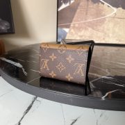 L X V Wallets 11x8x2.5cm - Image 3