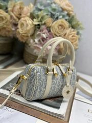 DR Handbag 16x11x8cm - Image 2