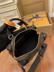 L X V Shoulder bag M45571 20x14x7.5cm - Image 6