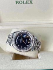 Rolxx Day-Date White Diamond Replica - Image 4