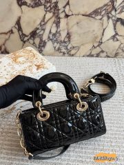 DR Shoulder bag 22x12cm - Image 7