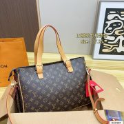 L X V Shoulder bag 37x25cm - Image 4