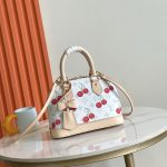 L X V x TM ALMA BB Bag M14234 17.5x11.5x23.5cm