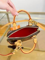 L X V Bag - Image 3