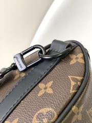 L X V Keepall Bandoulière M80201 Size:20x10x5cm - Image 7