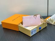 L X V CARD HOLDER - Image 3