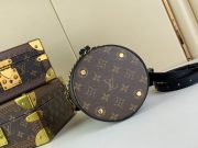 L X V Bucket Bags - Image 6