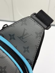 L X V Avenue Monogram Macassar M11703  Size:16*33*5.7CM - Image 4