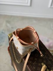 L X V Bucket Bags 11.5x11.5x11.5cm（Multiple colors） - Image 12