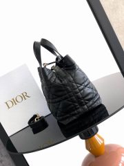 DR Handbag 23x24x16cm - Image 2