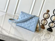 L X V Coussin BB M24338 20x16x12cm - Image 3