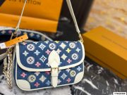 L X V Shoulder bag Size：28cm（Multiple colors） - Image 3