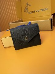 L X V Wallets（Multiple sizes）