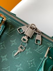 L X V Keepall M26865 29X23X50CM - Image 5