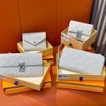 L X V Wallets（Multiple sizes）