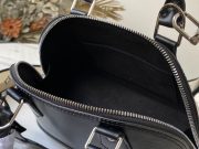 L X V Bag 23.5x17.5zx11.5cm - Image 45