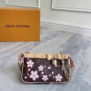L X V x TM POCHETTE ACCESSOIRES Bag M13666 13x4x22cm