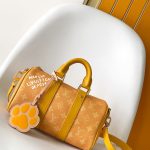 L X V Keepall Bandoulière 25 M13166 Size:25x15x11cm