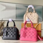L X V Handbag 23.5x17.5x11.5cm