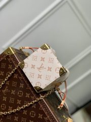 L X V Bucket Bags 11.5x11.5x11.5cm（Multiple colors） - Image 8