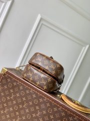 L X V Shoulder handbag 14*6*19 - Image 6
