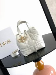 DR Handbag 18.5X18.5X12cm（Multiple colors） - Image 2
