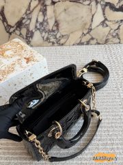 DR Shoulder bag 22x12cm - Image 8