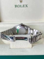 Rolxx Day-Date White Diamond Replica - Image 7
