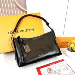 L X V Carryall East West M28160 36x19x0.5cm