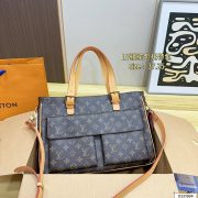 L X V Shoulder bag 37x25cm