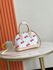 L X V x TM ALMA BB Bag M14234 17.5x11.5x23.5cm - Image 8