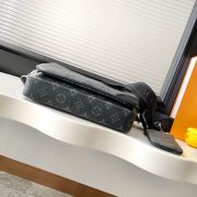 L X V Monogram Eclipse M69443 Size: 25X18.5X7cm - Image 16