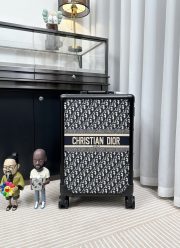 DR Suitcase Size：37x21x57cm