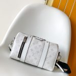 L X V Keepall Travelling bag 27x17x13cm